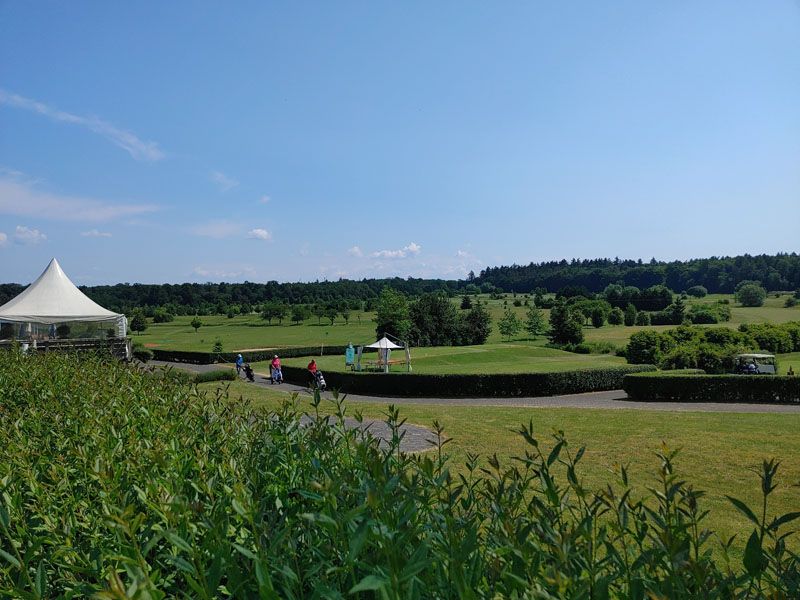Der erste echte Blick auf den Platz Der erste echte Blick auf den Platz