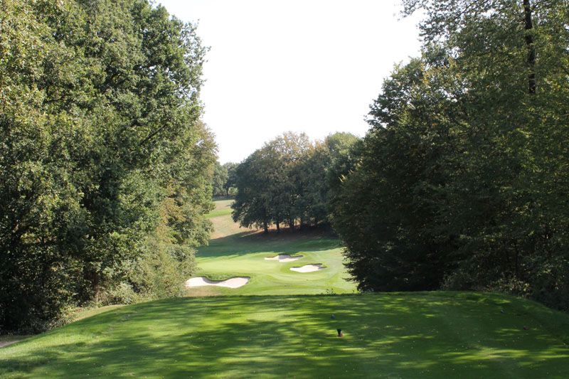 Golfbälle spüren magische Anziehungskraft Golfbälle spüren magische Anziehungskraft