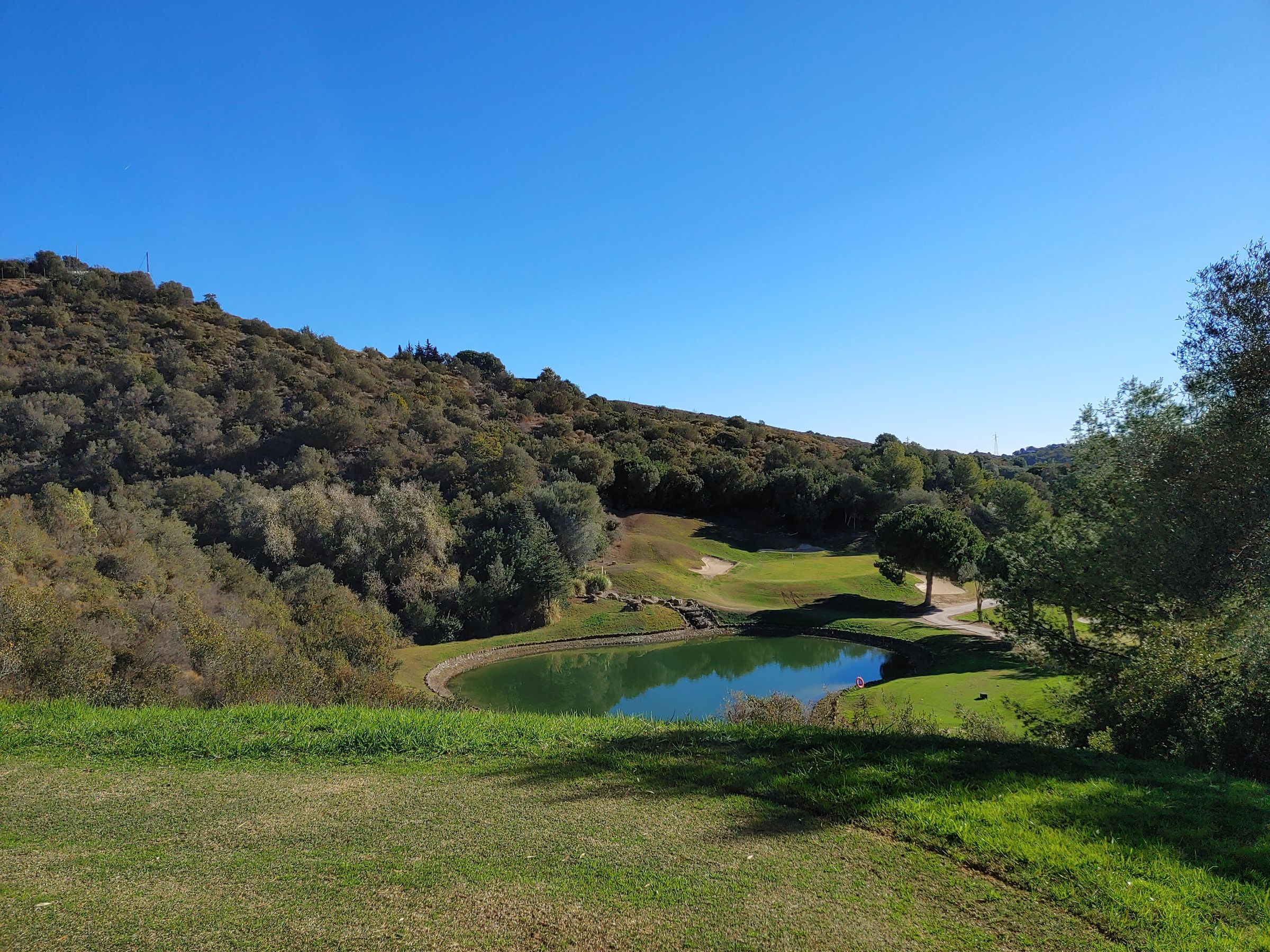 Mit Rettungsring für Balltaucher Mit Rettungsring für Balltaucher